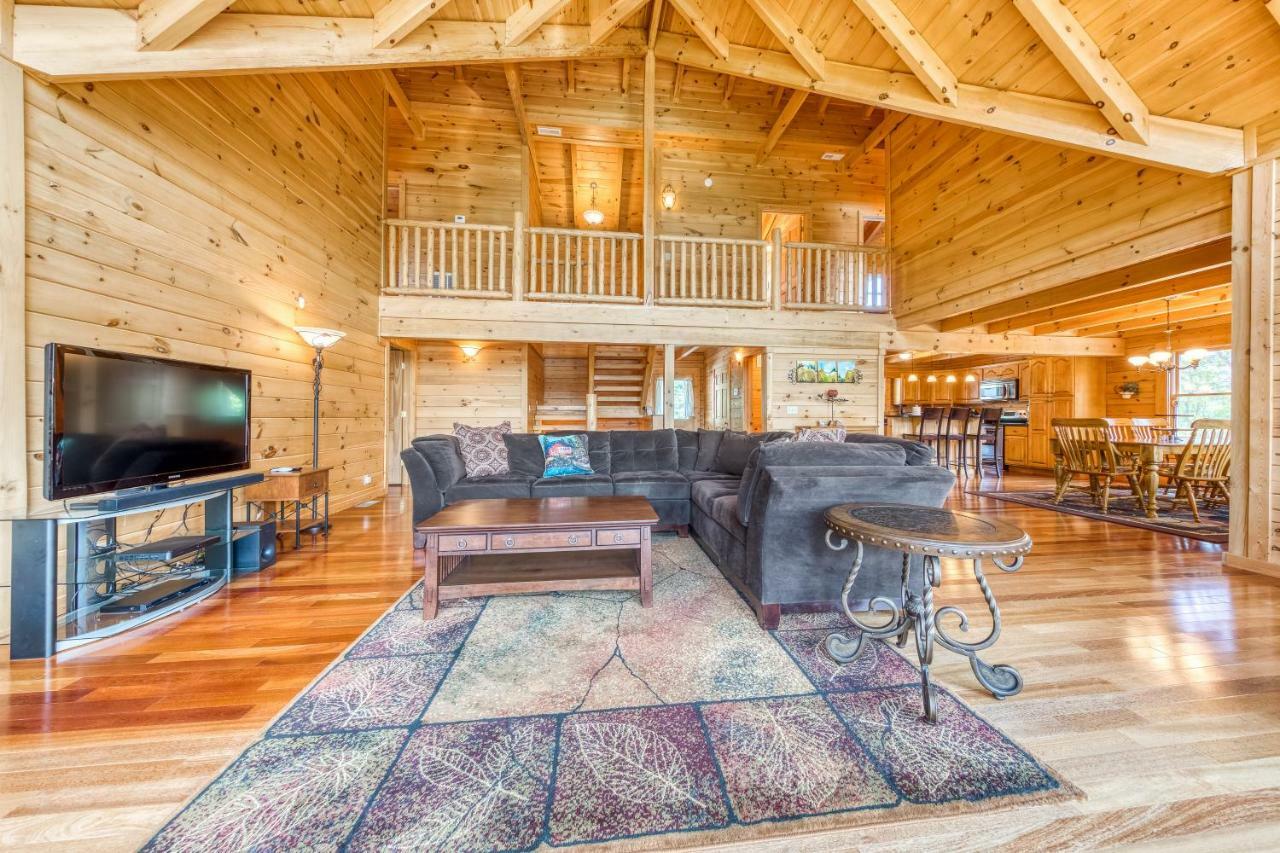 Majestic Lakefront Lodge Sevierville Bagian luar foto