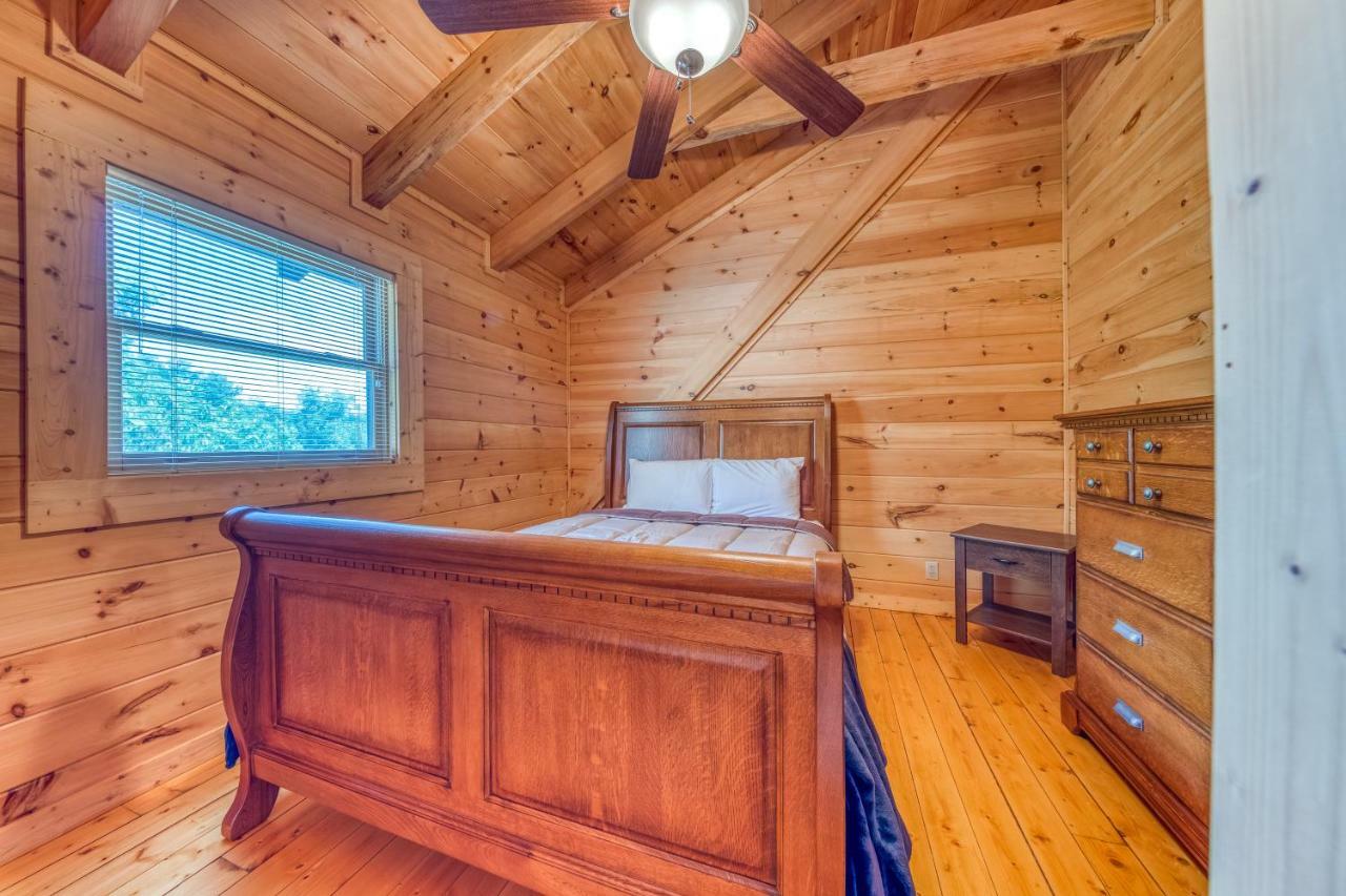 Majestic Lakefront Lodge Sevierville Bagian luar foto