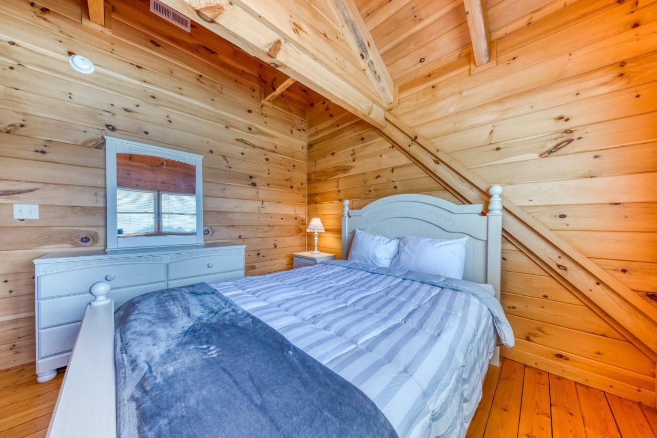 Majestic Lakefront Lodge Sevierville Bagian luar foto