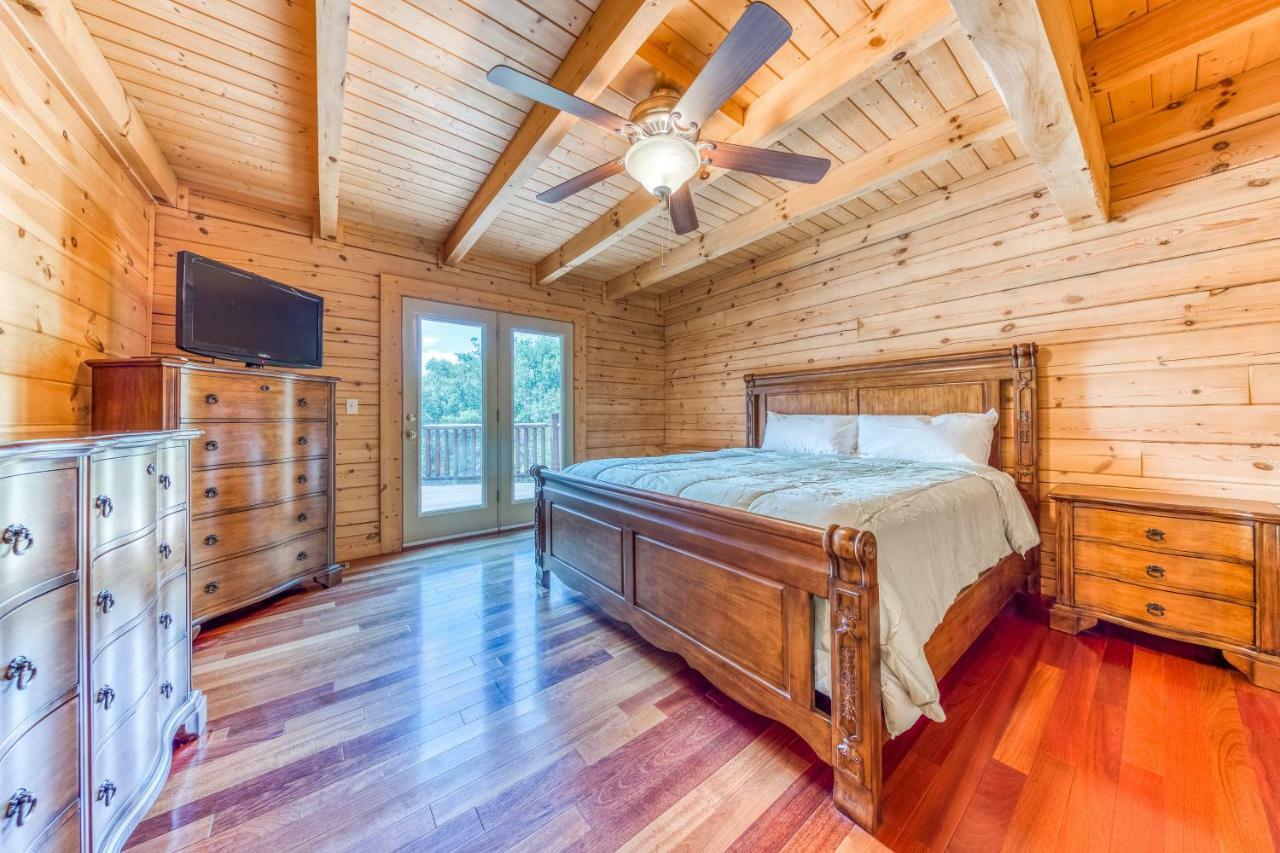 Majestic Lakefront Lodge Sevierville Bagian luar foto