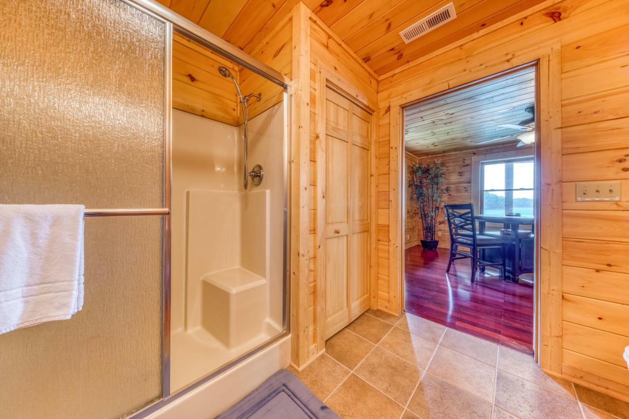 Majestic Lakefront Lodge Sevierville Bagian luar foto