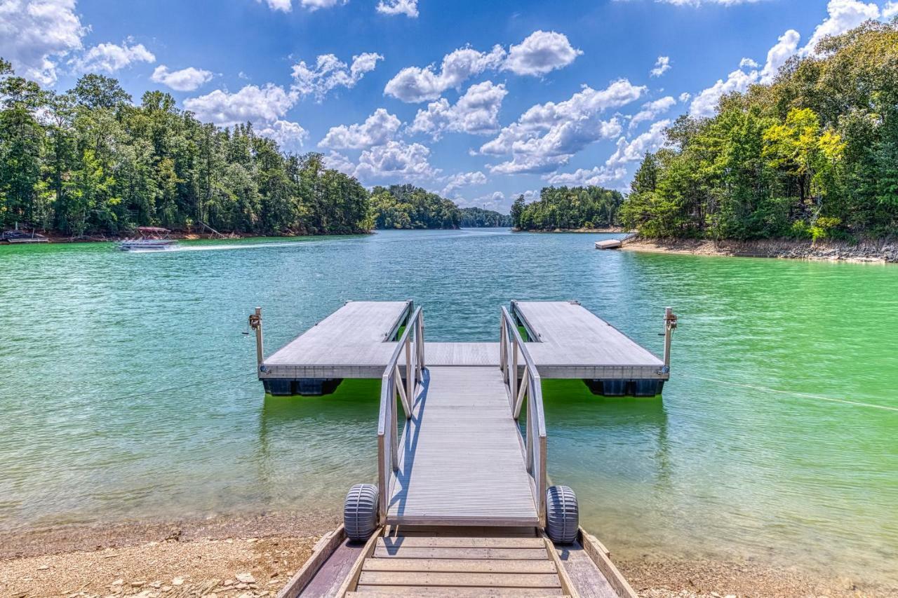 Majestic Lakefront Lodge Sevierville Bagian luar foto