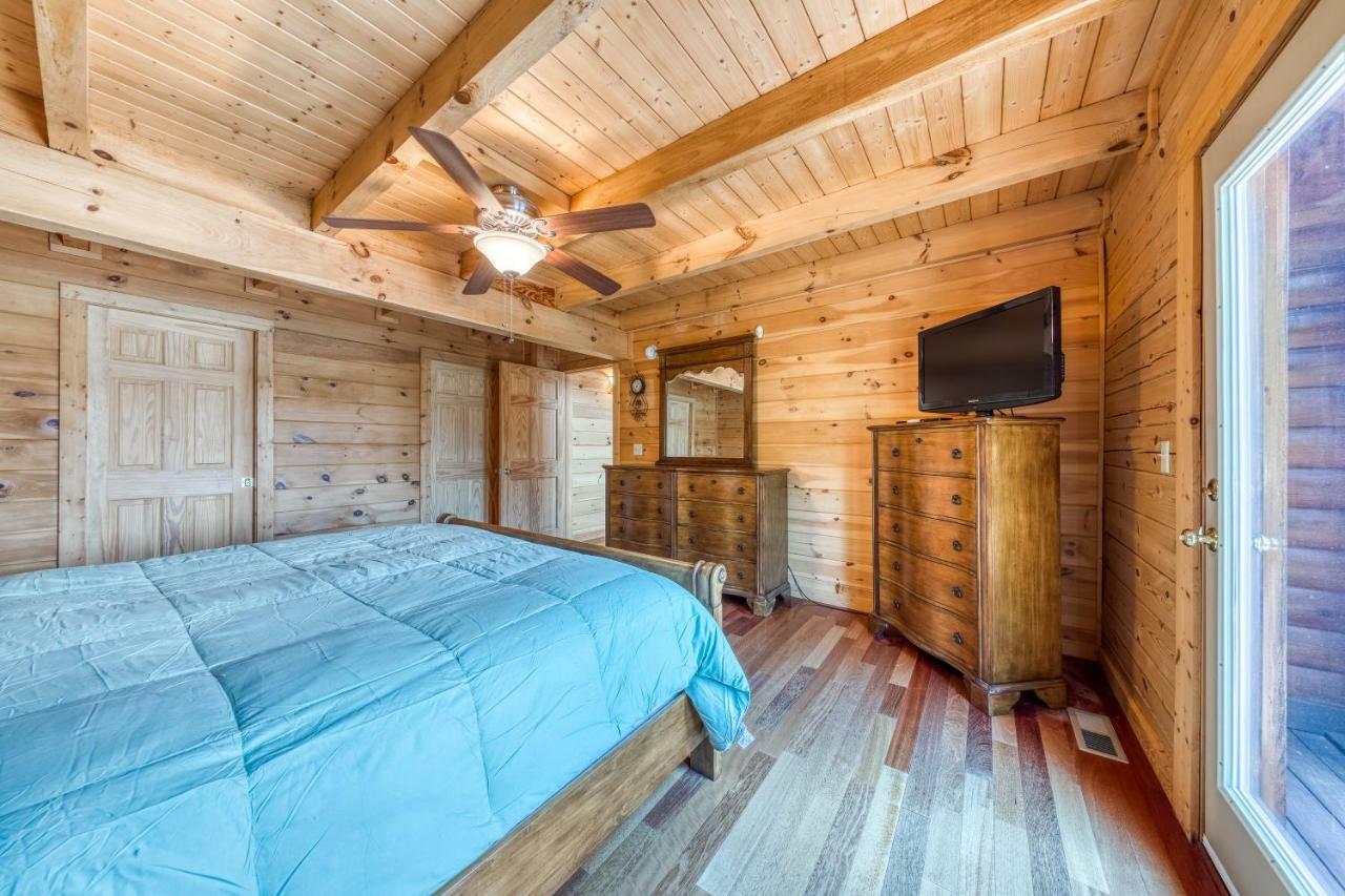 Majestic Lakefront Lodge Sevierville Bagian luar foto