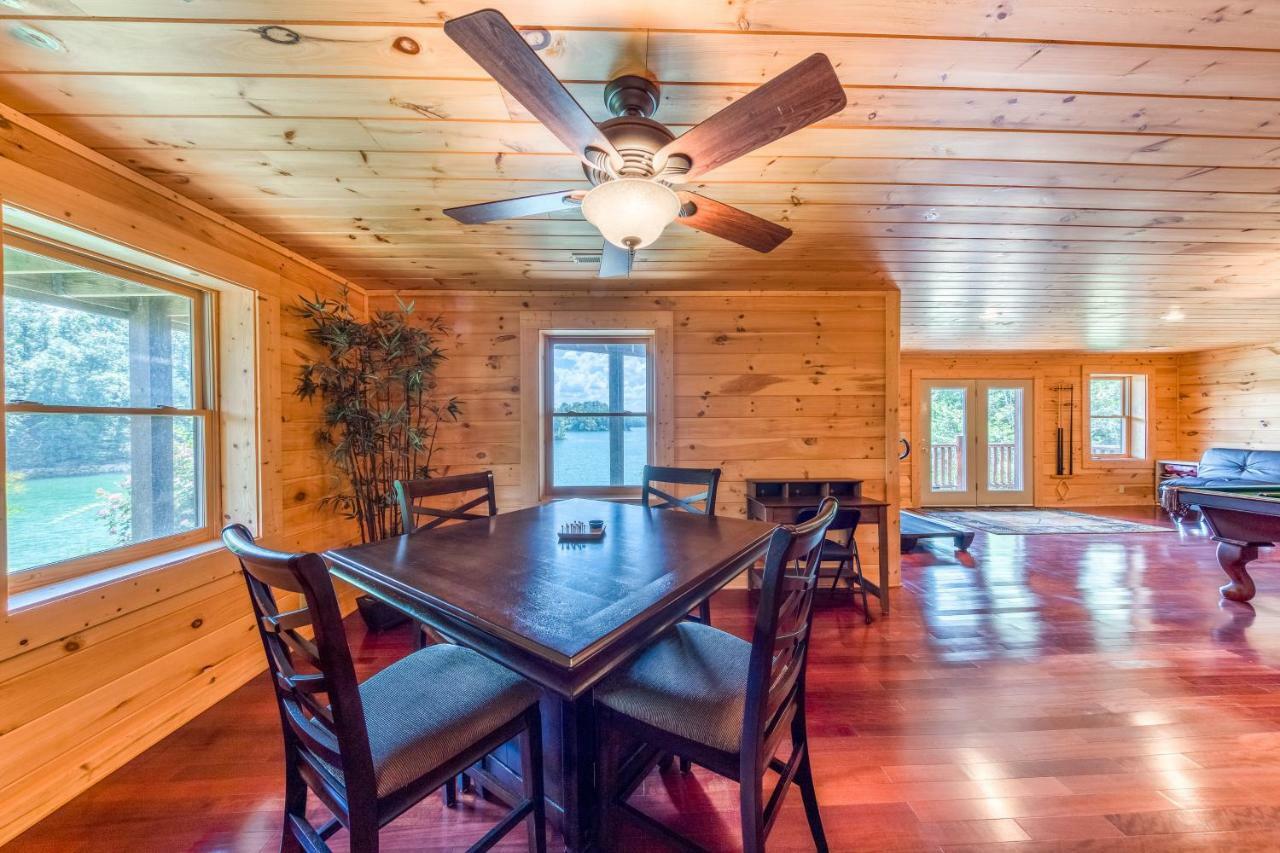Majestic Lakefront Lodge Sevierville Bagian luar foto