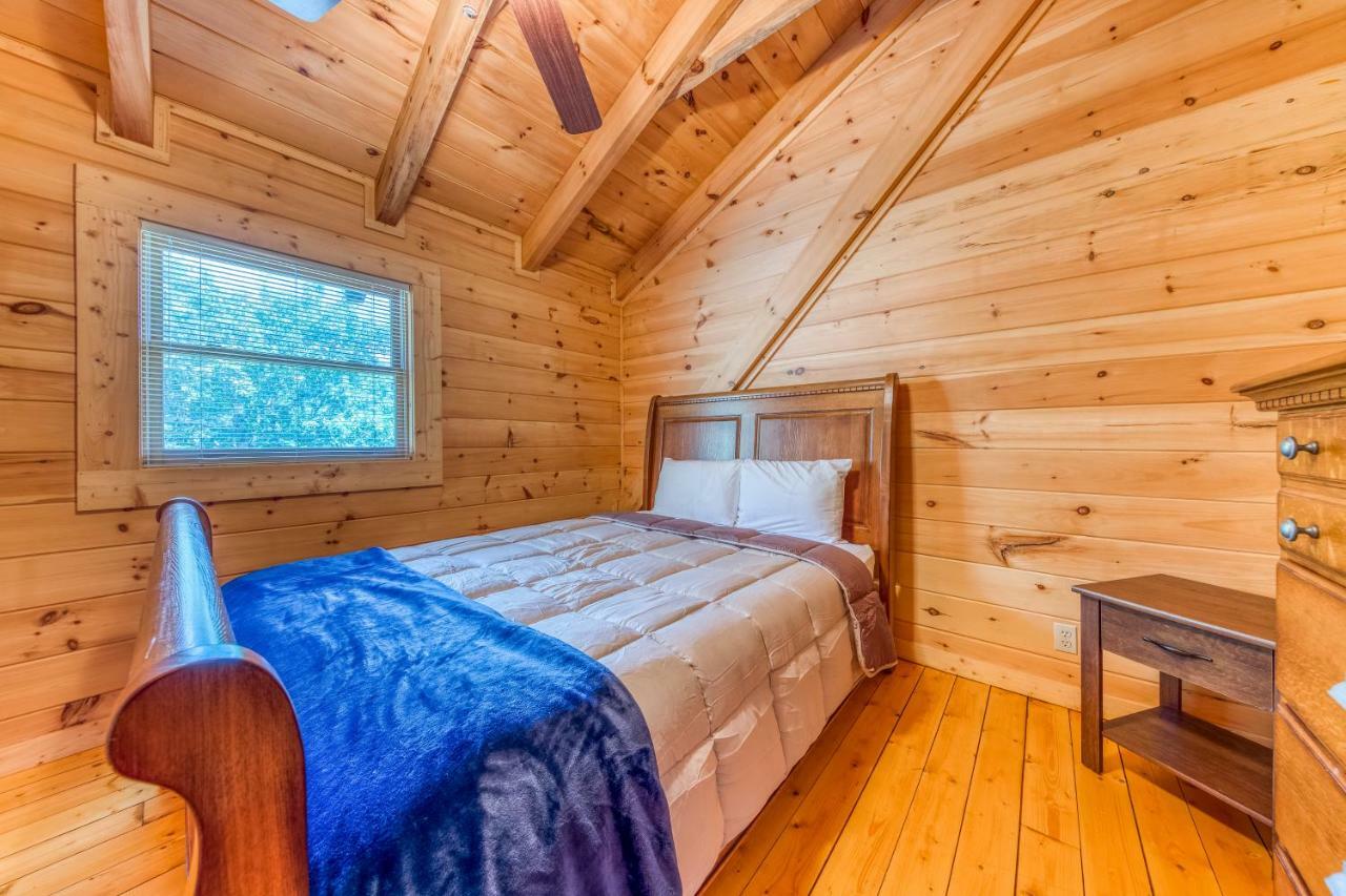 Majestic Lakefront Lodge Sevierville Bagian luar foto