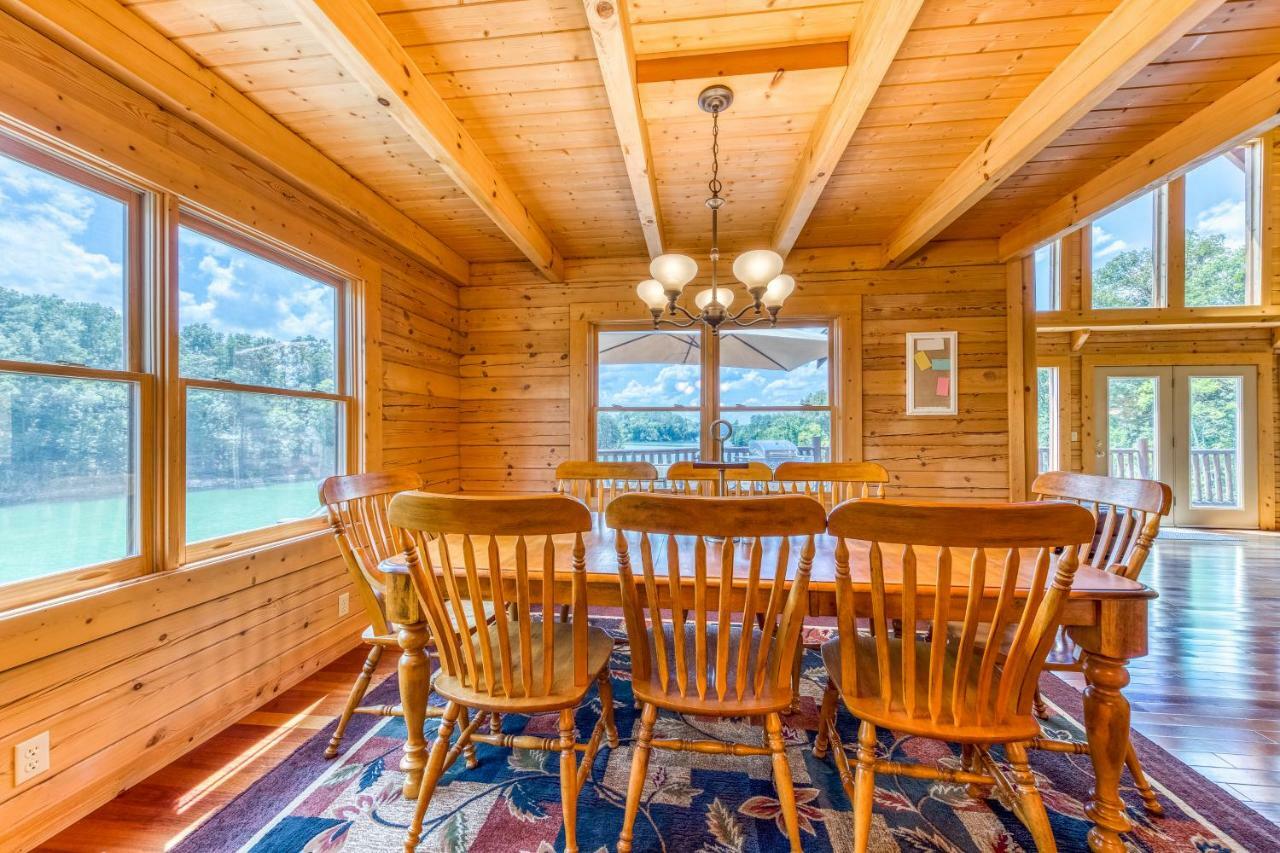 Majestic Lakefront Lodge Sevierville Bagian luar foto